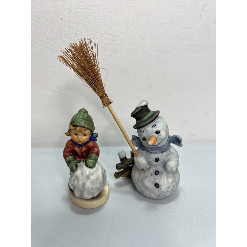 Hummel Goebel Germany "First Snow" Figurine W/ Snowman READ